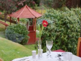 This traditional hotel maintains the atmosphere of a grand house while still giving you every modern convenience. All 40 bedrooms are en-suite bathroom and well equipped. An excellent restaurant featuring Scottish produce, a quality wine list and the bar has a large range of Pitlochry malt whiskies.