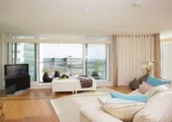 London Docklands Apartments, Canary Wharf, London