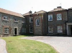 Lower Appartment Langham Hall, Blakeney, Norfolk