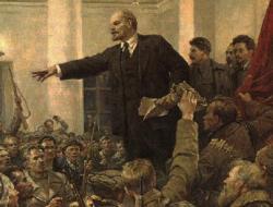 Lenin Returns to Russia